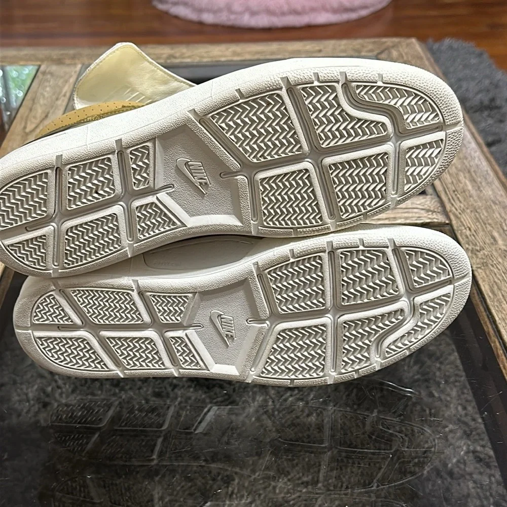 2014 NIKE Tiempo 94 Mid SP Liquid Gold Sneakers - Picture 6 of 9